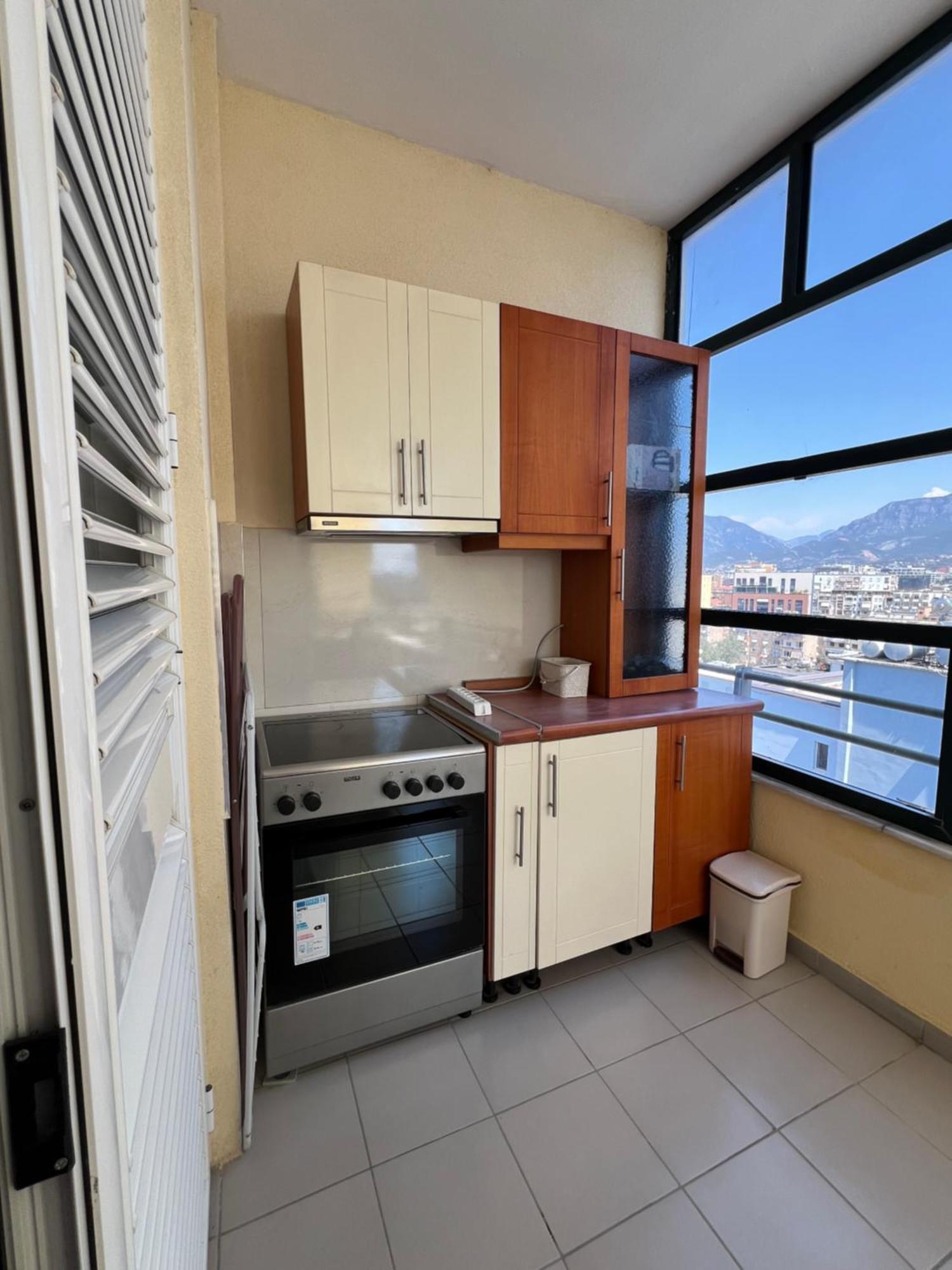 Center View Luxury Apartment ティラナ エクステリア 写真